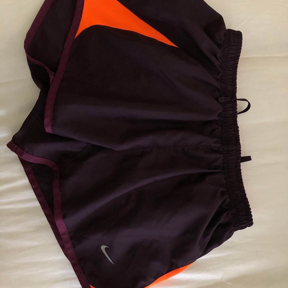 XS Nike running shorts